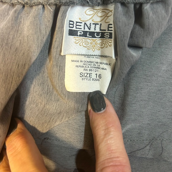 Bentley Plus Womens Floral Skirt Gray Black 16 - Picture 3 of 5